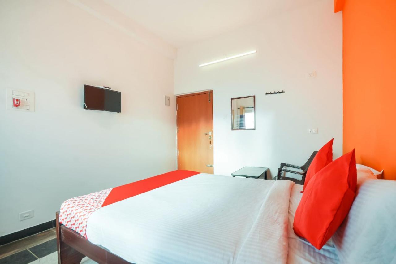 Flagship New Cresent Park Hotel Coimbatore Bagian luar foto