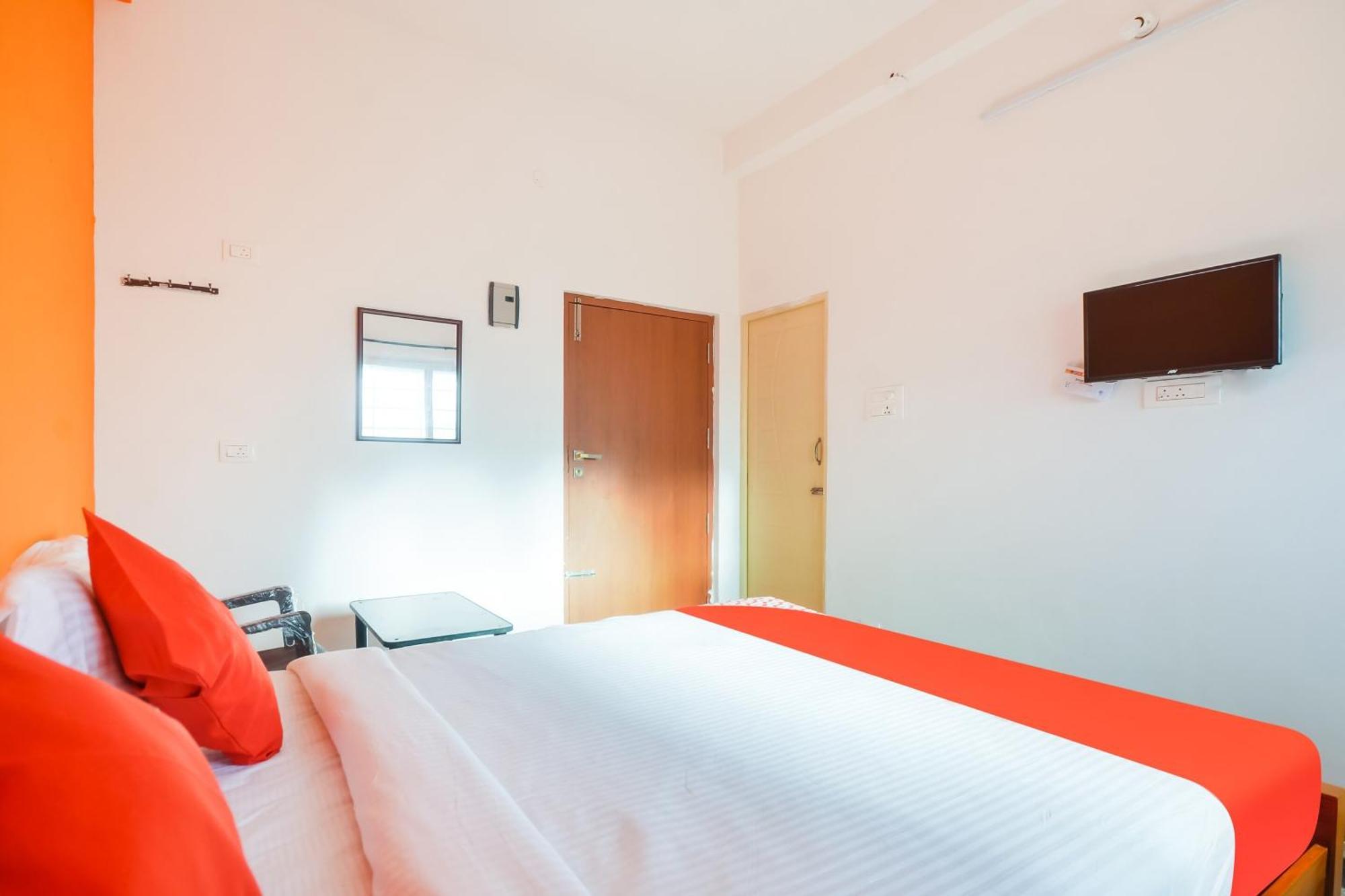Flagship New Cresent Park Hotel Coimbatore Bagian luar foto